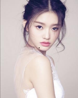 林允吃瓜  第3张